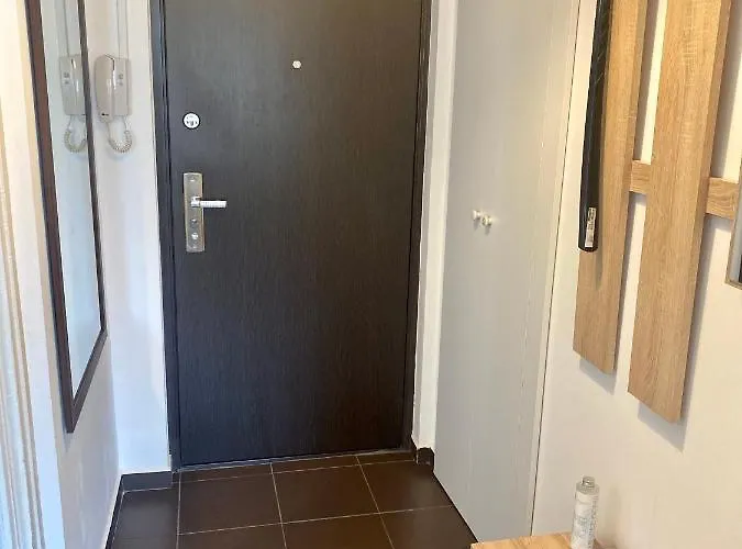 Ultracentral - Pe Calea Victoriei * Bukarest