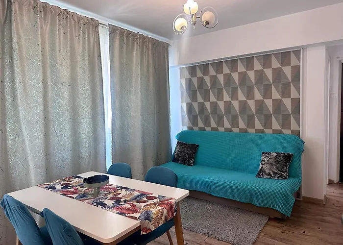 Ultracentral - Pe Calea Victoriei * بوخارست