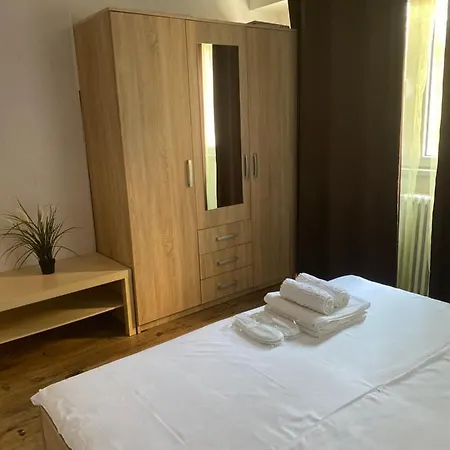 Ultracentral - Pe Calea Victoriei Apartamento *
